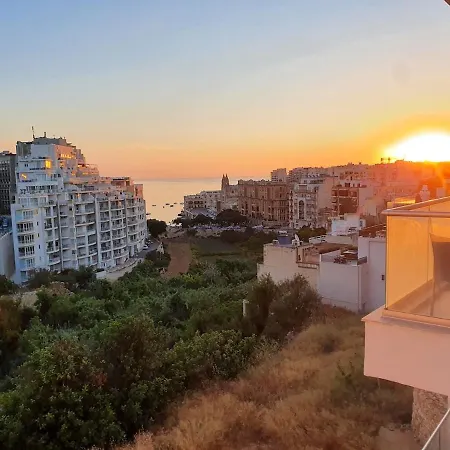 Sliema Settimo Cielo شقة سانت جوليان