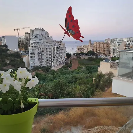 شقة Sliema Settimo Cielo